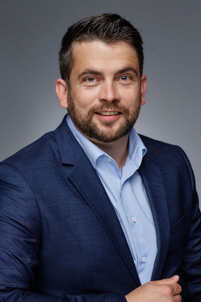 Name huebener team niedzielin tomasz